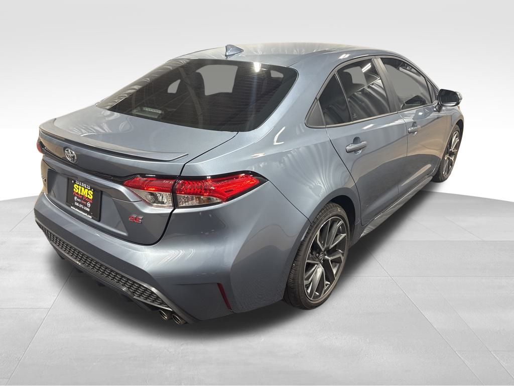 Vehicle image 5 of 41
