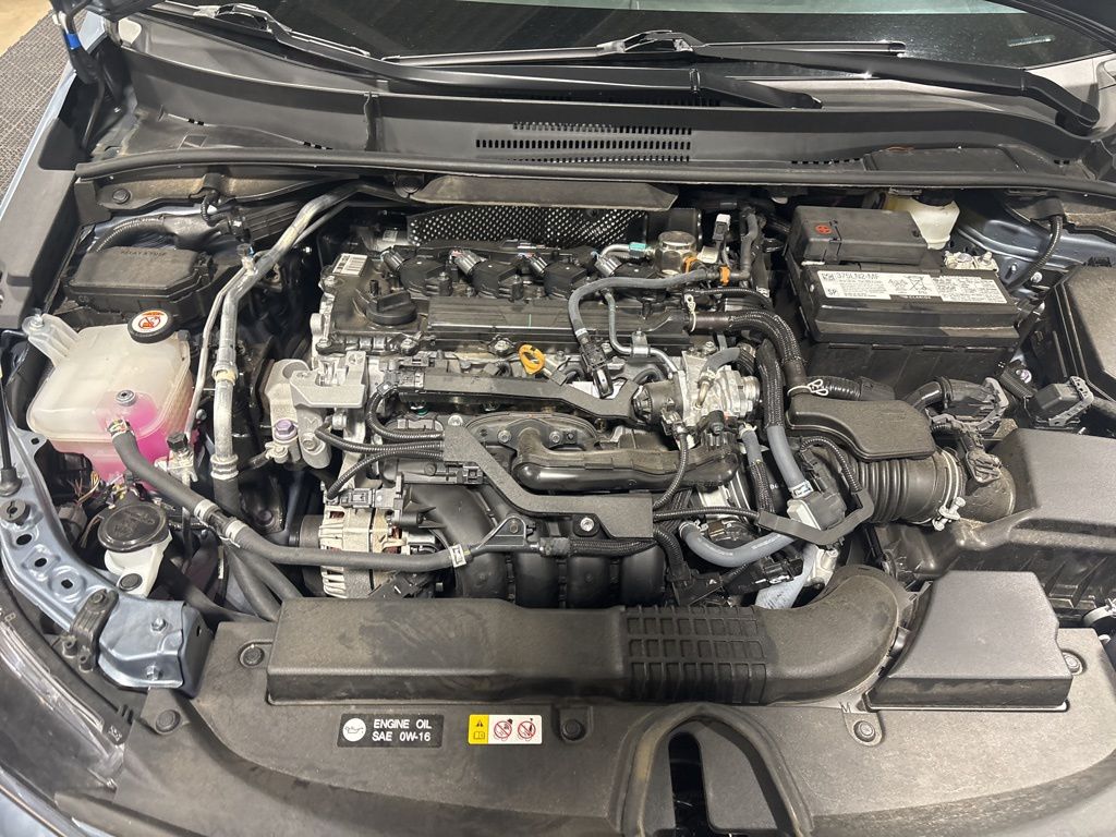 Vehicle image 13 of 41