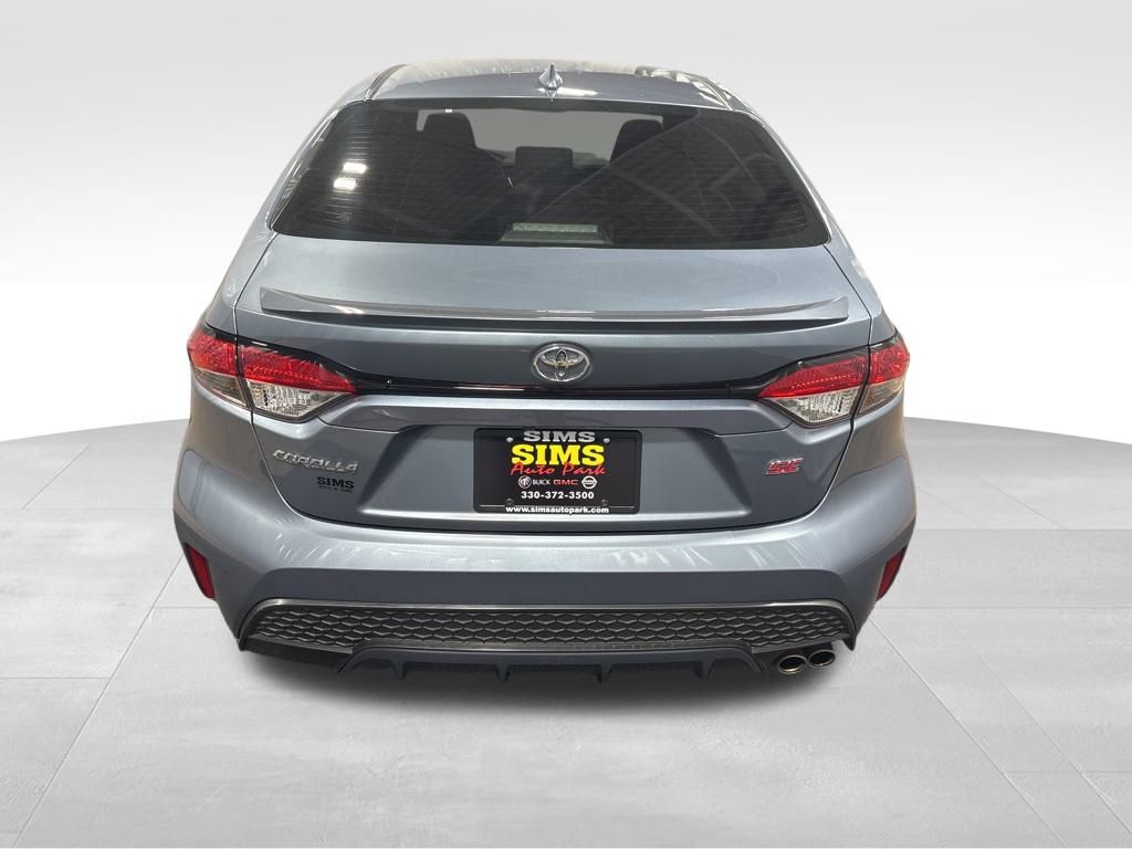 Vehicle image 6 of 41