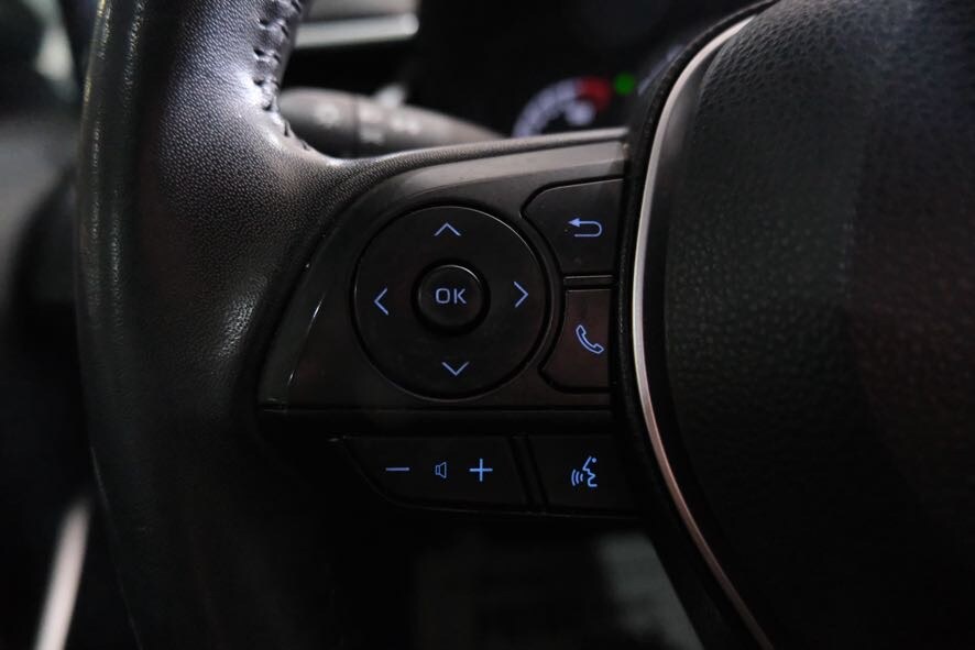 Vehicle image 35 of 39