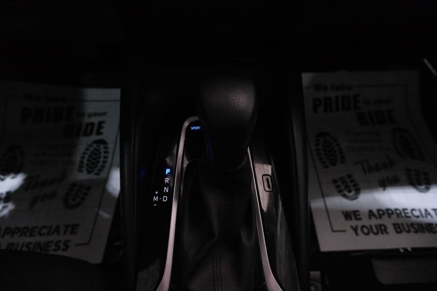 Vehicle image 28 of 39
