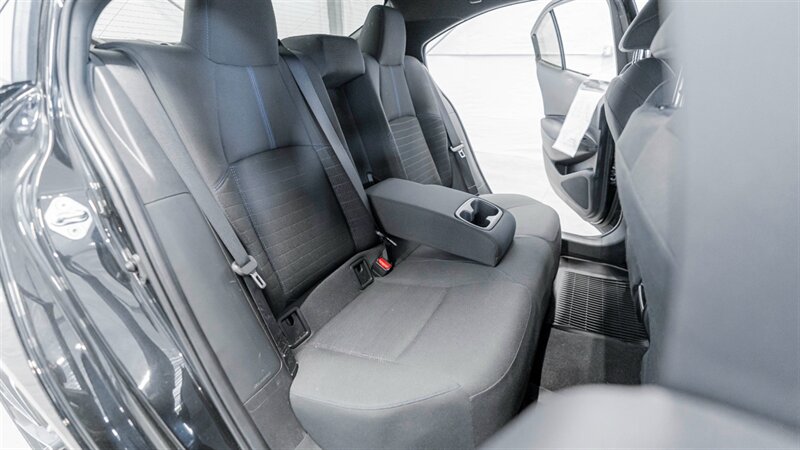 Vehicle image 18 of 18