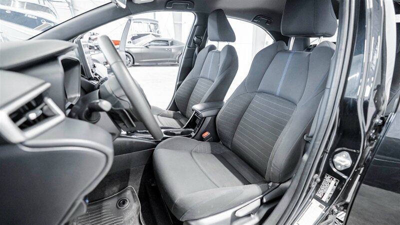 Vehicle image 7 of 18