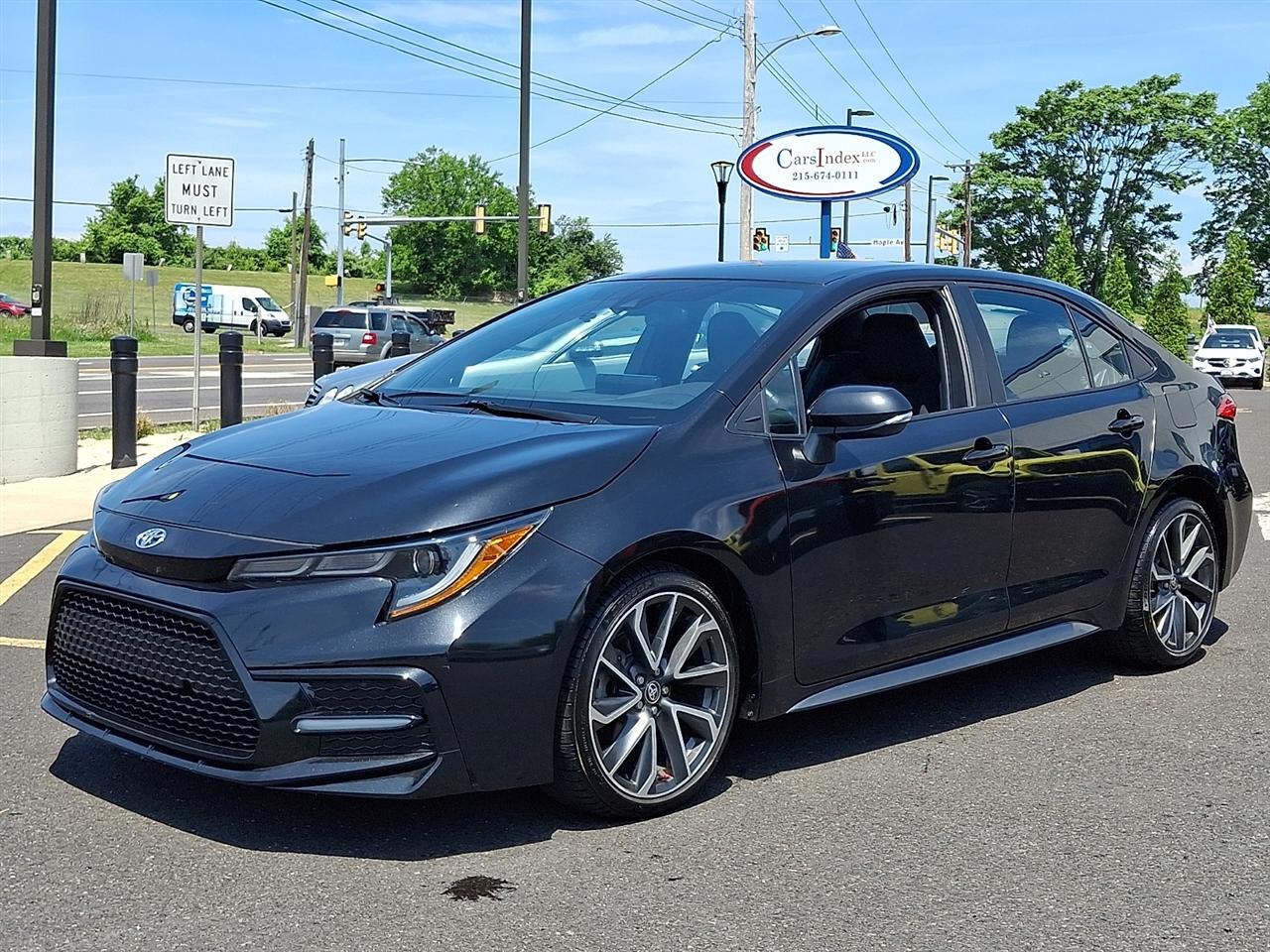 2022 Toyota Corolla SE Image 1 of 29