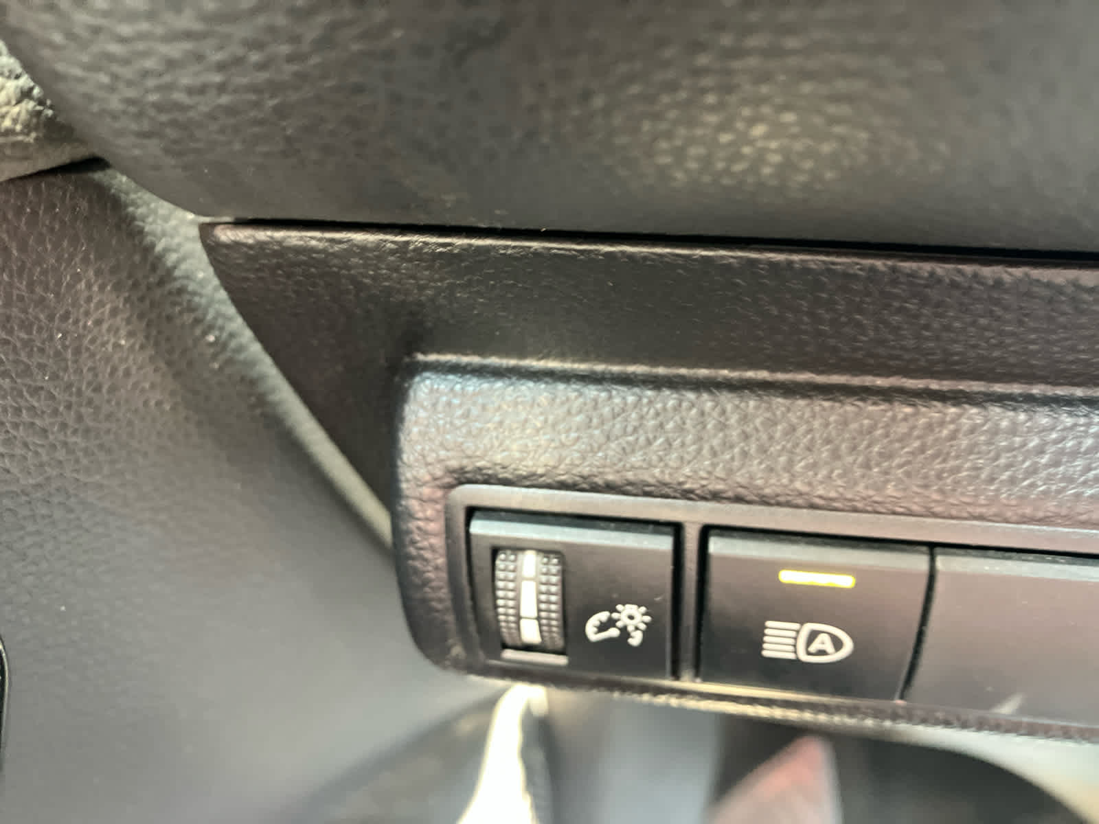 Vehicle image 13 of 31