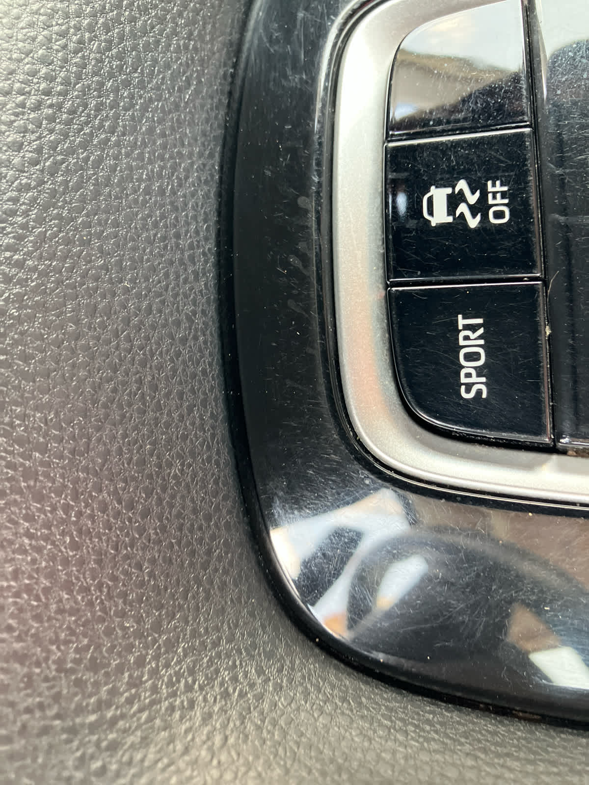 Vehicle image 26 of 31