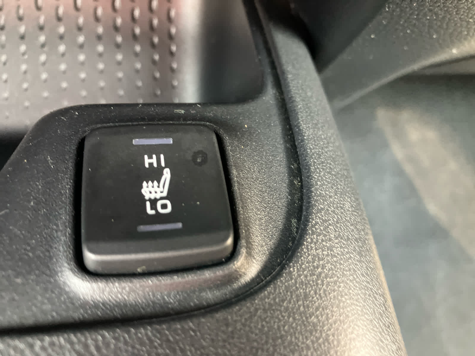 Vehicle image 25 of 31