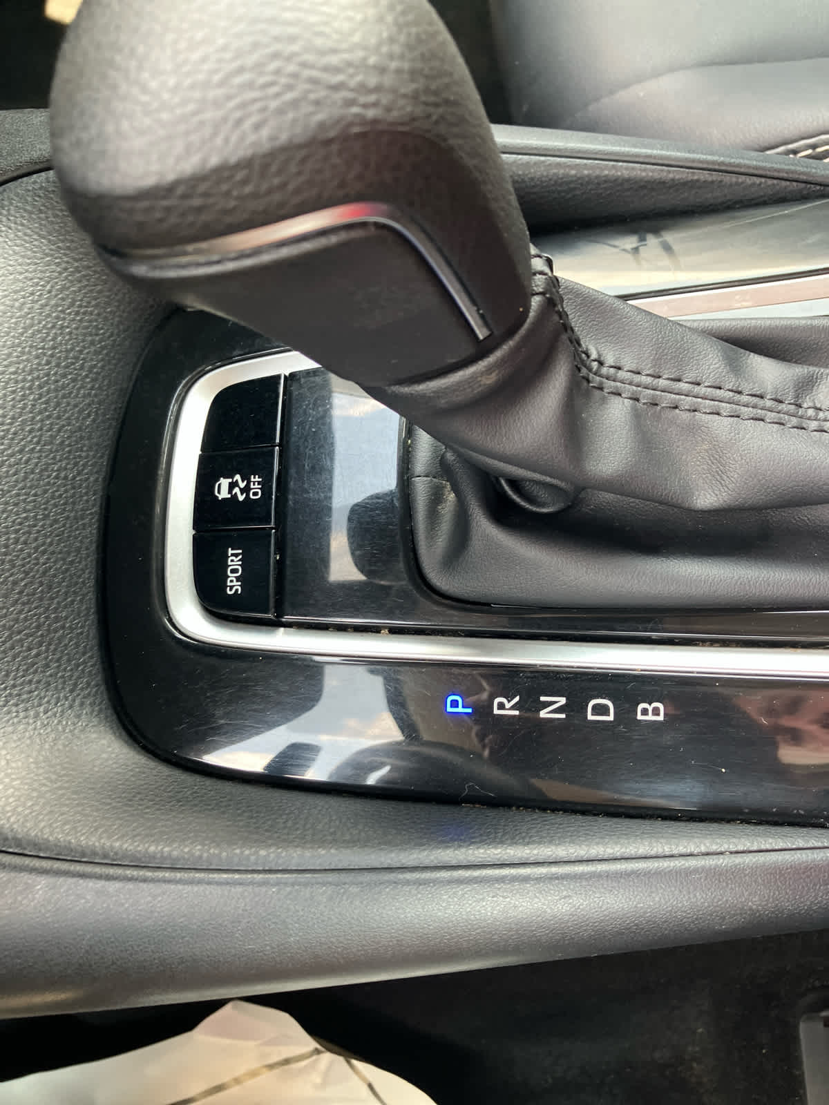 Vehicle image 27 of 31