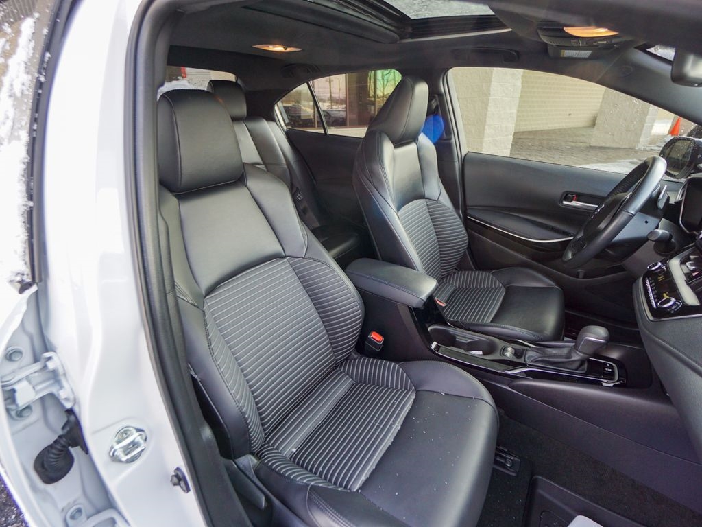 2022 Toyota Corolla XSE Image 10 of 32