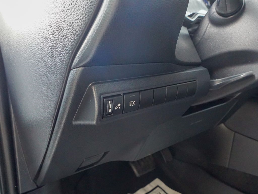 2022 Toyota Corolla XSE Image 25 of 32