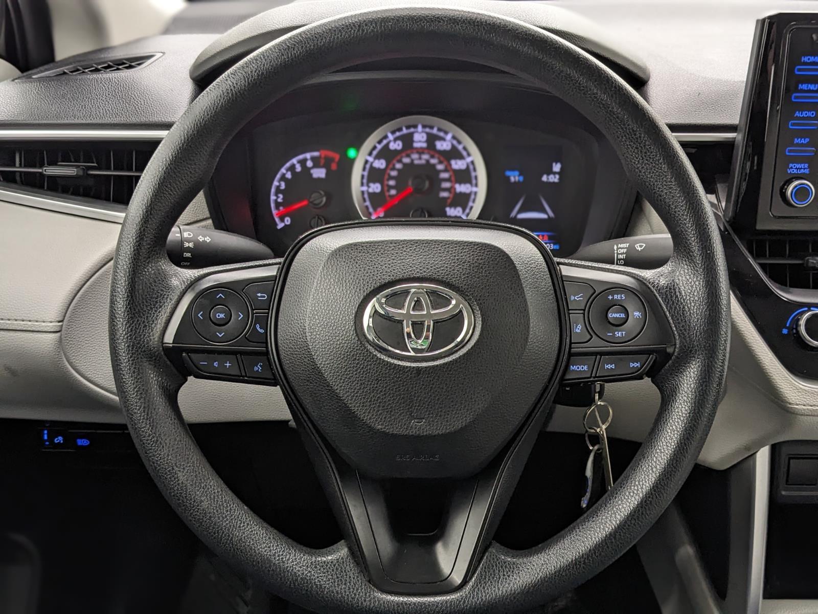 Vehicle image 21 of 28