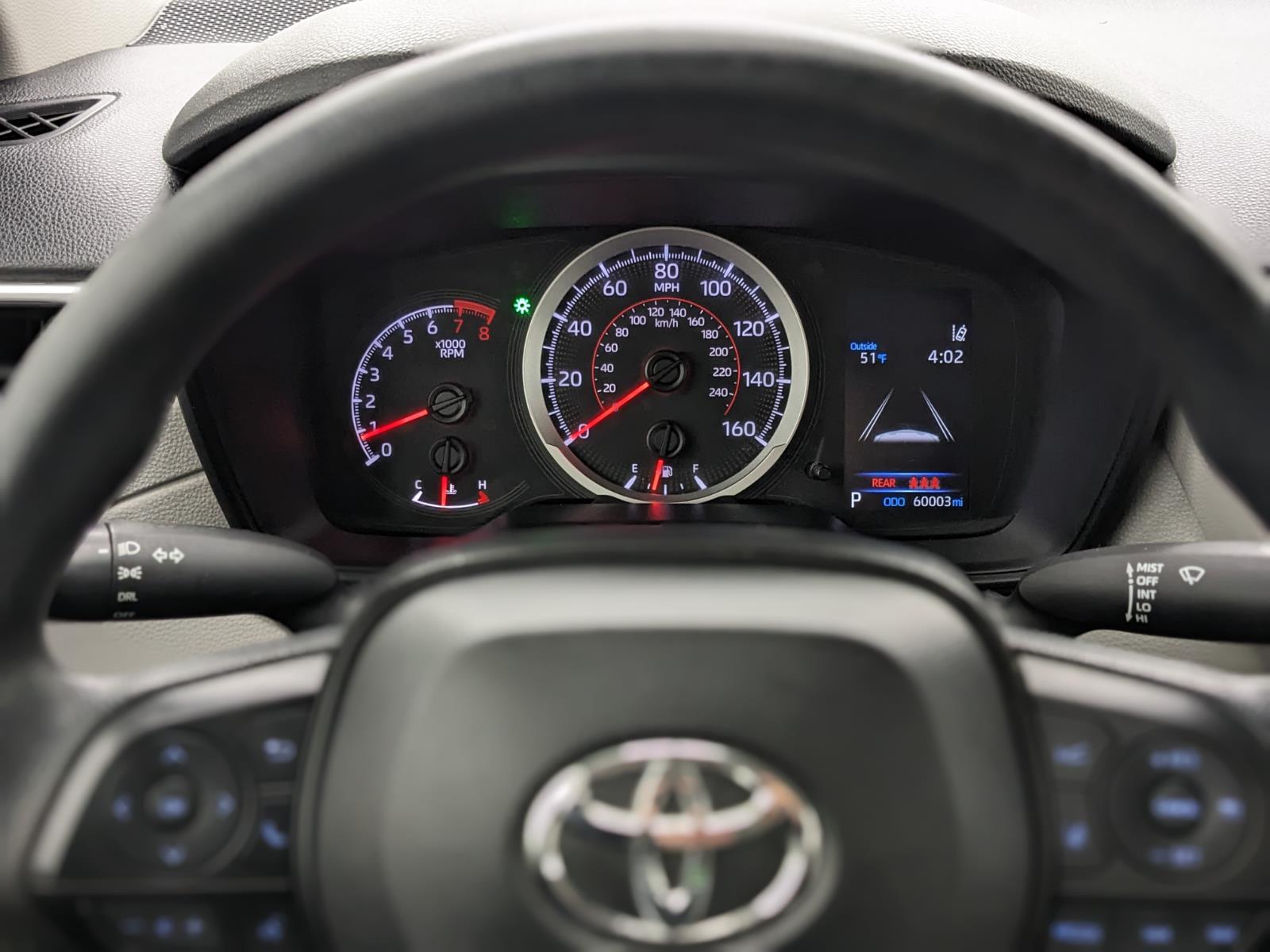 Vehicle image 22 of 28