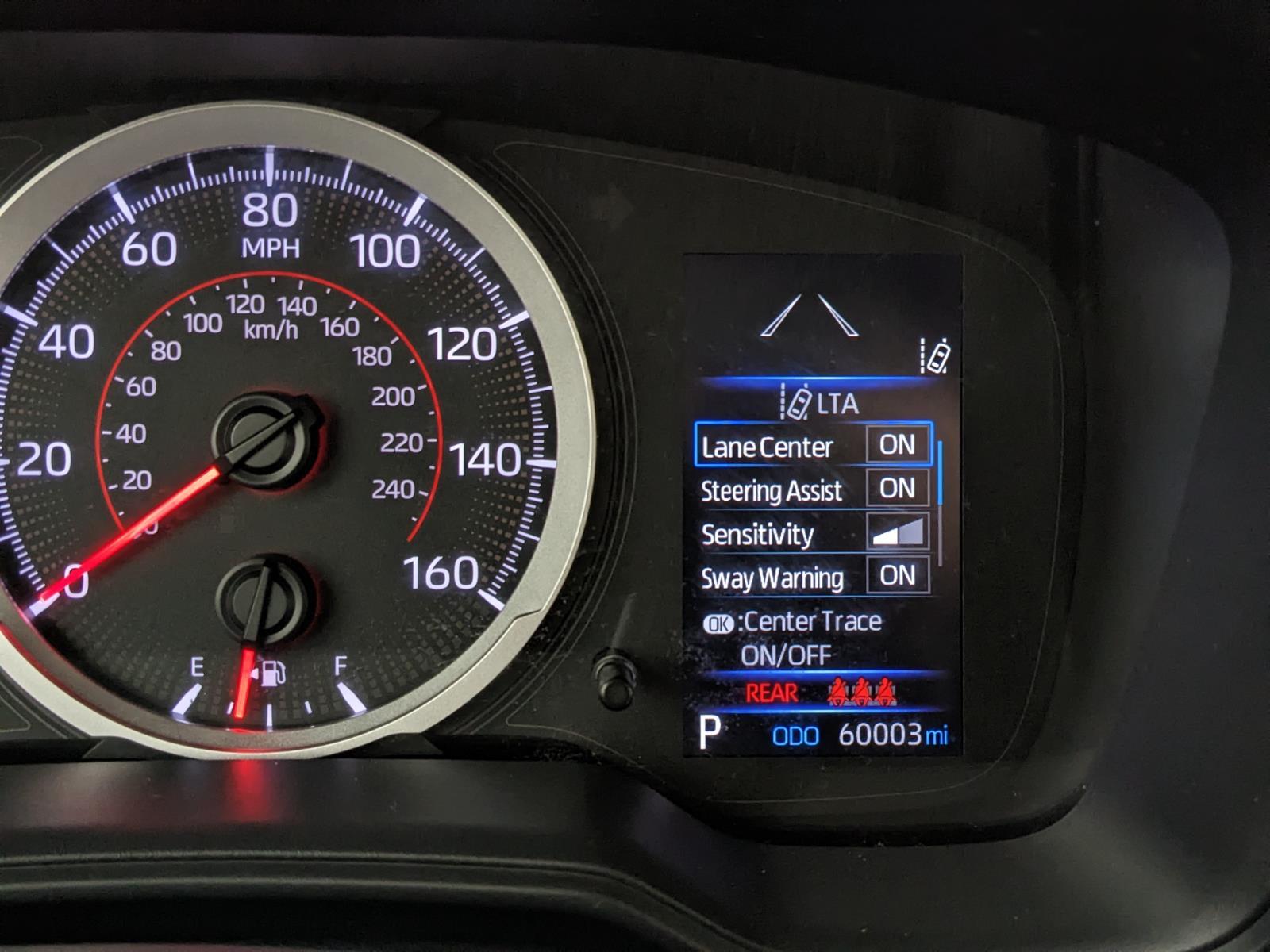 Vehicle image 10 of 28