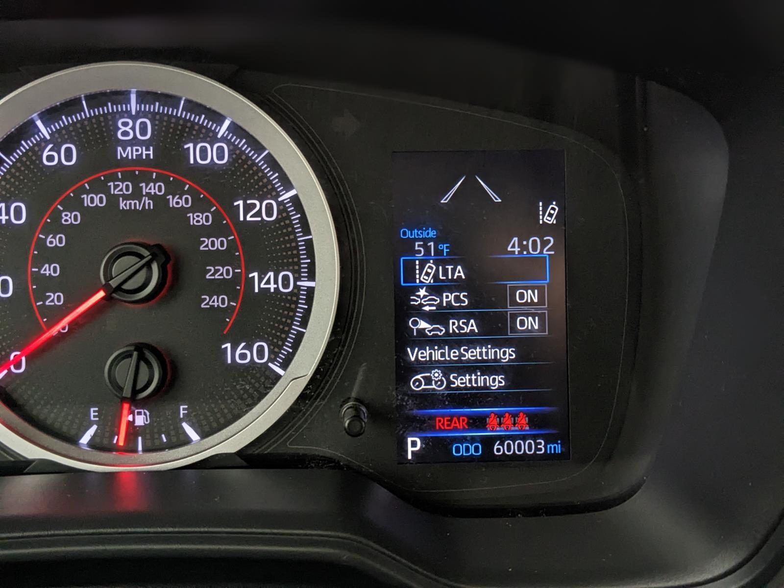 Vehicle image 9 of 28