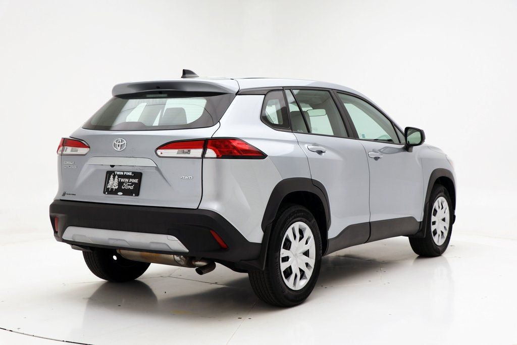 Vehicle image 8 of 20