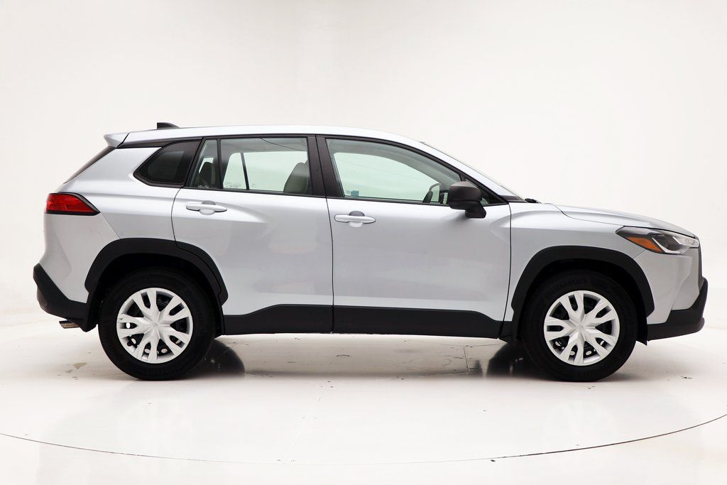 Vehicle image 2 of 20