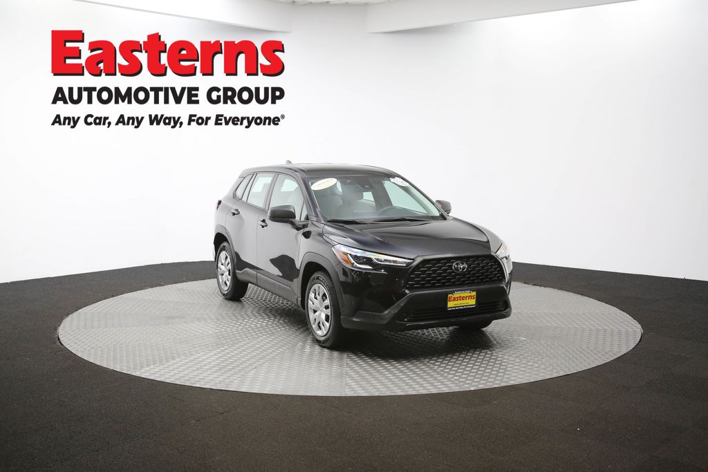 2022 Toyota Corolla Cross L Image 11 of 63