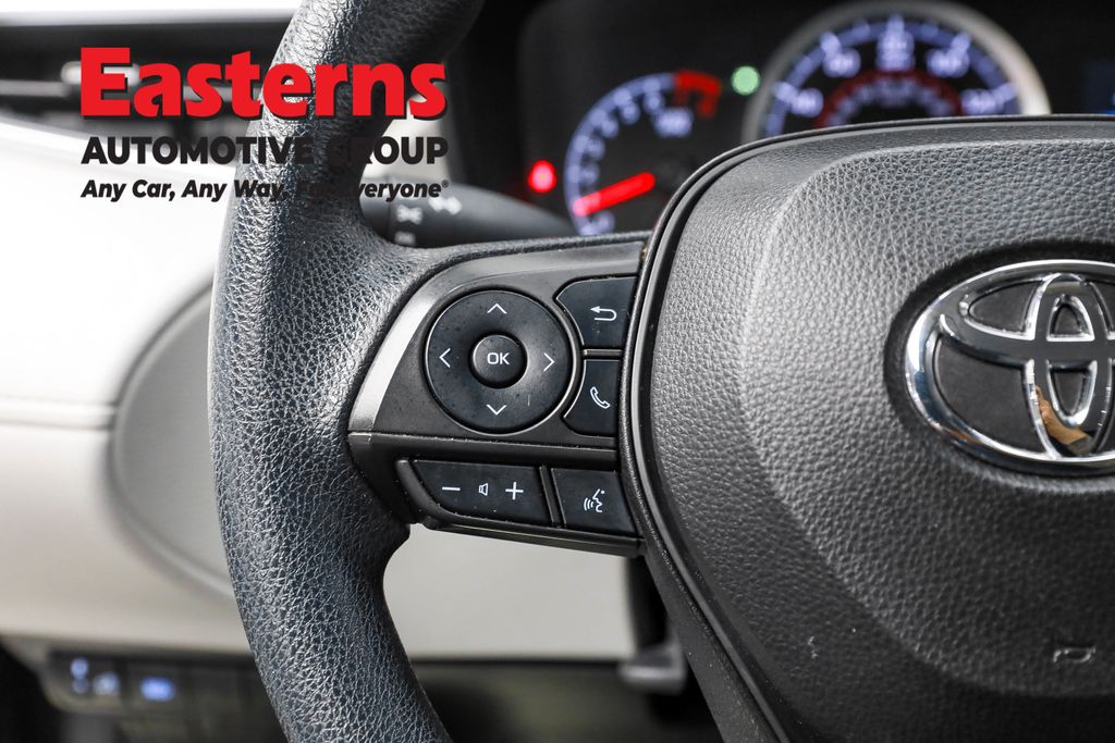 2022 Toyota Corolla Cross L Image 48 of 63