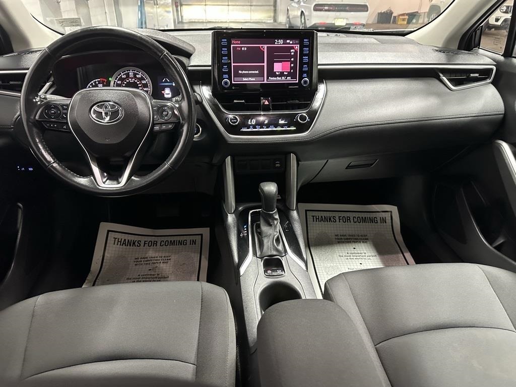 Vehicle image 4 of 38