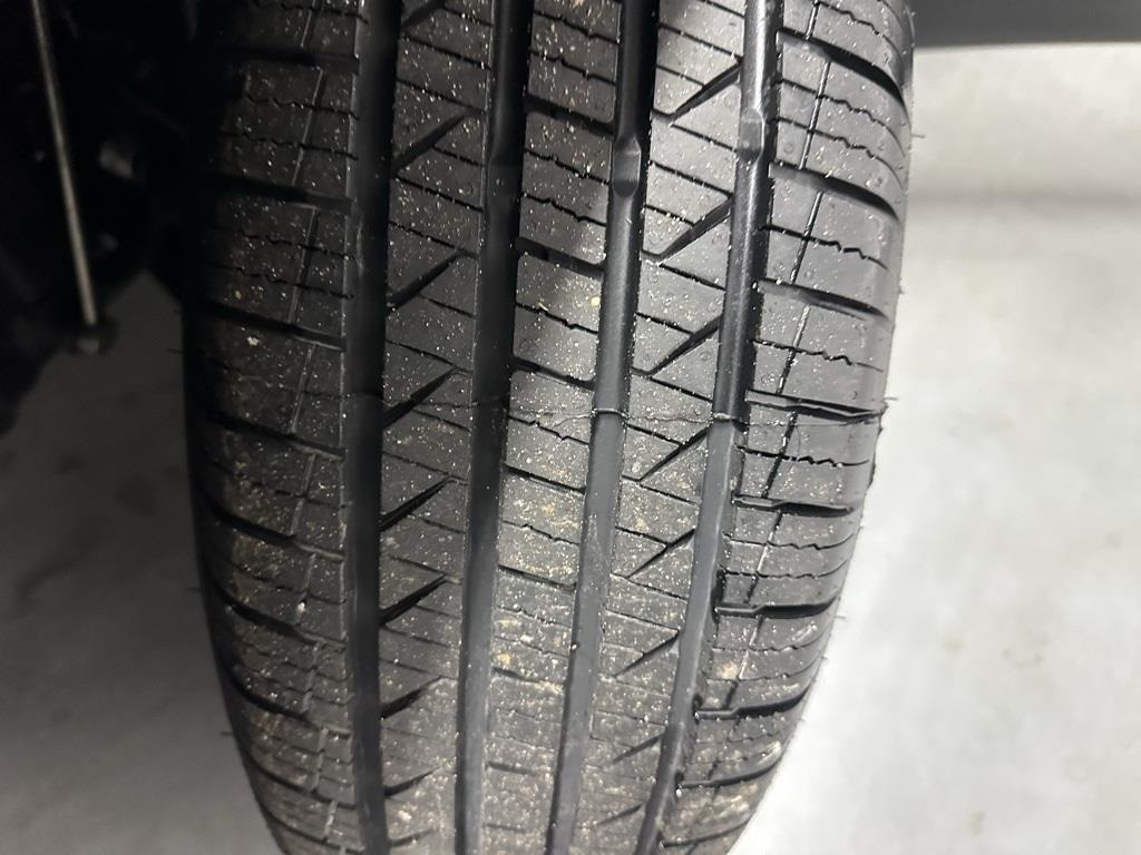 Vehicle image 36 of 38