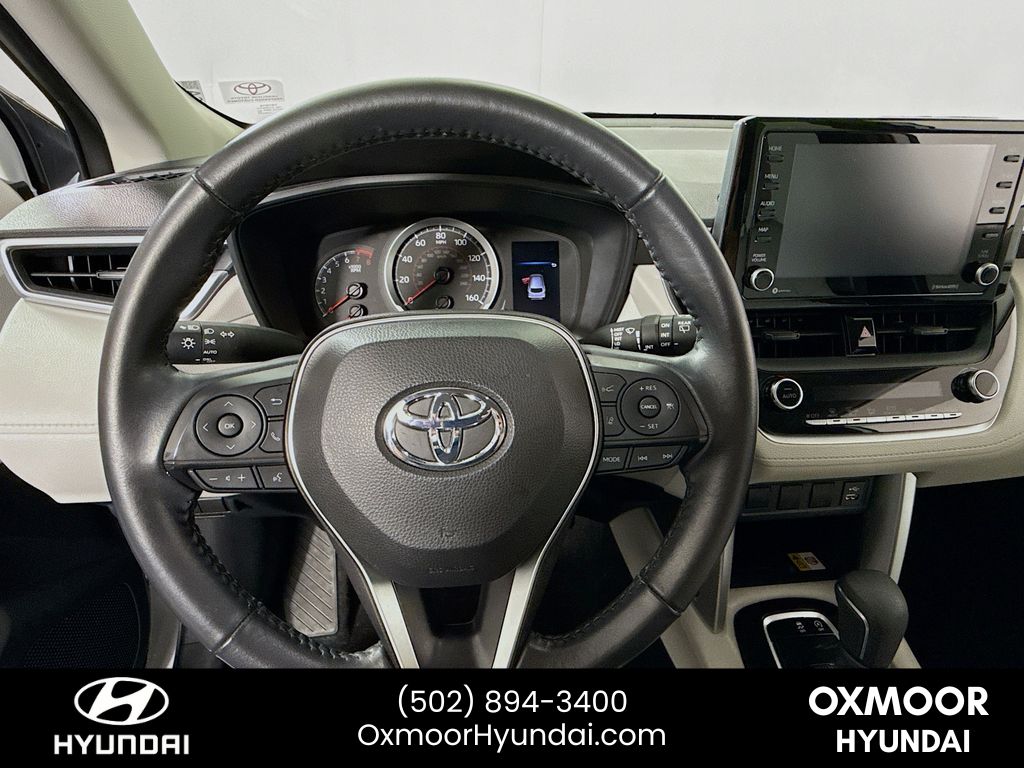 Vehicle image 11 of 38