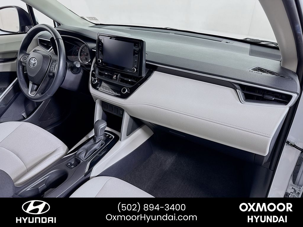 Vehicle image 27 of 38