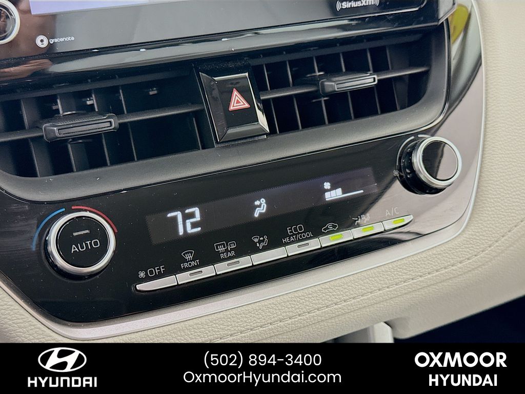Vehicle image 15 of 38