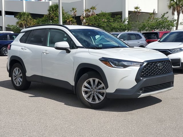 Vehicle image 4 of 41