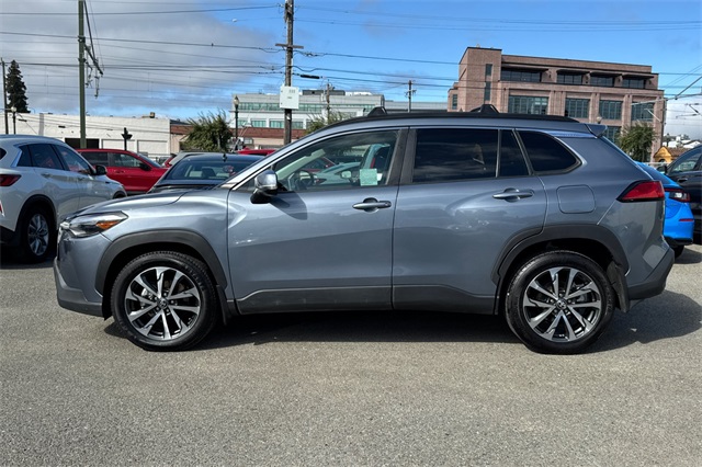 Vehicle image 9 of 49