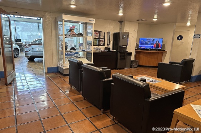 Vehicle image 44 of 49