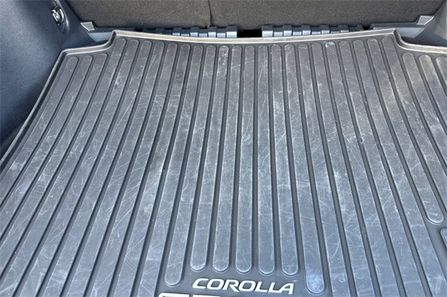 Vehicle image 19 of 49