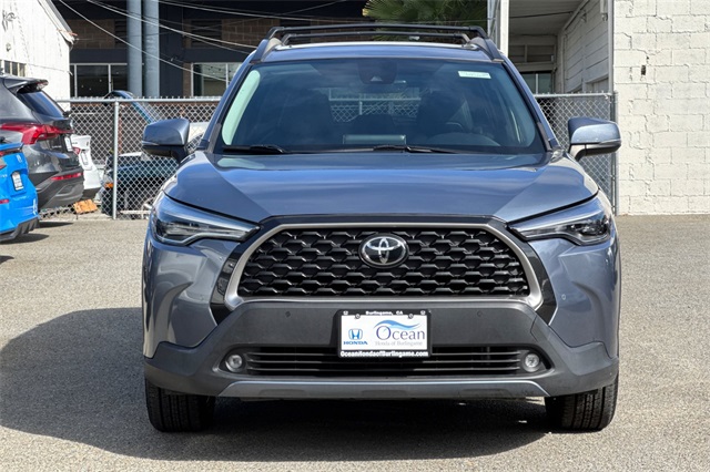 Vehicle image 2 of 49