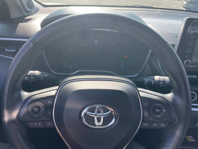 Vehicle image 31 of 34