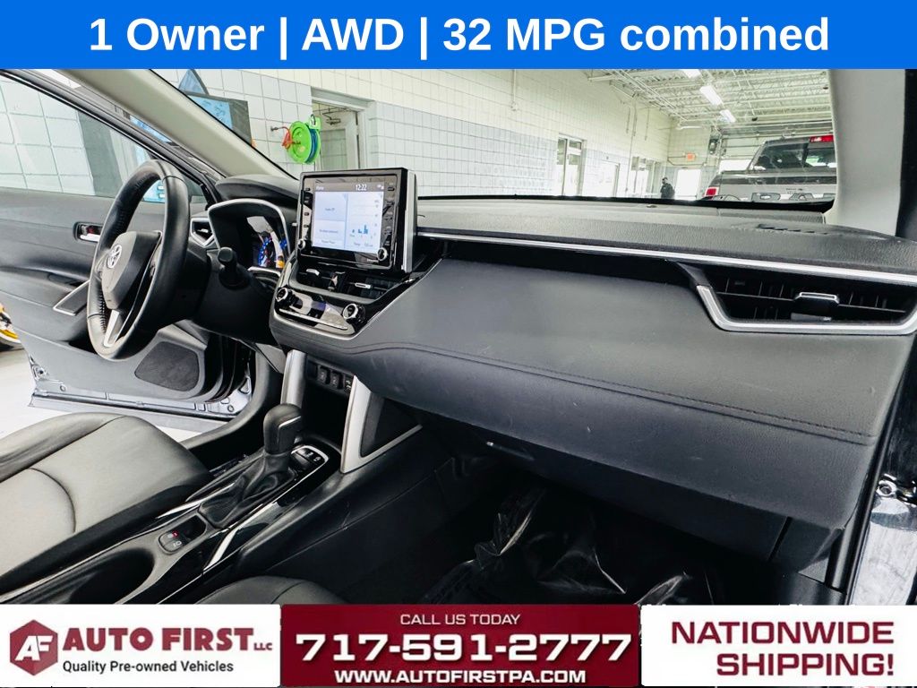 Vehicle image 24 of 25
