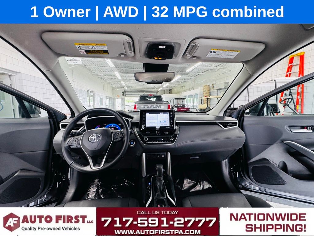 Vehicle image 17 of 25