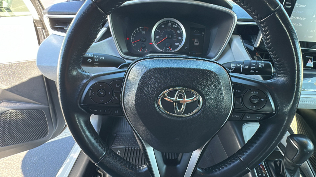 Vehicle image 15 of 30