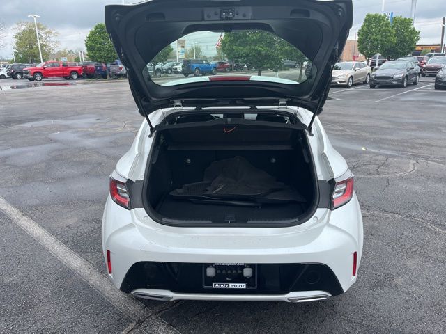 Vehicle image 12 of 25