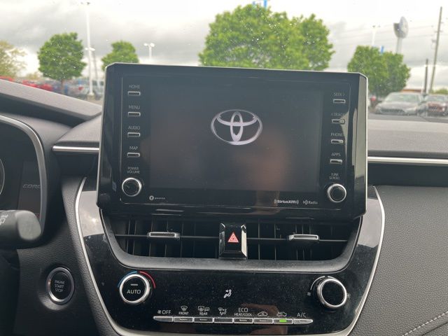 Vehicle image 19 of 25