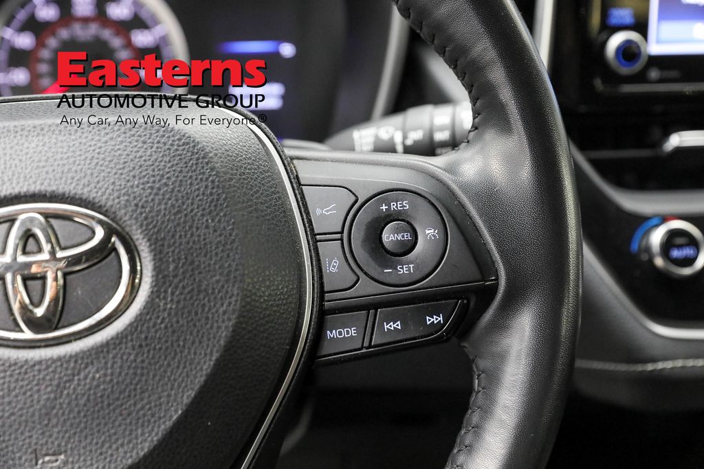 Vehicle image 46 of 61