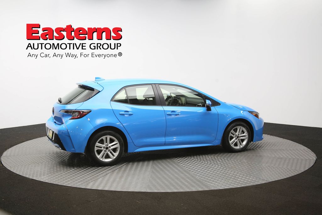 Vehicle image 21 of 61