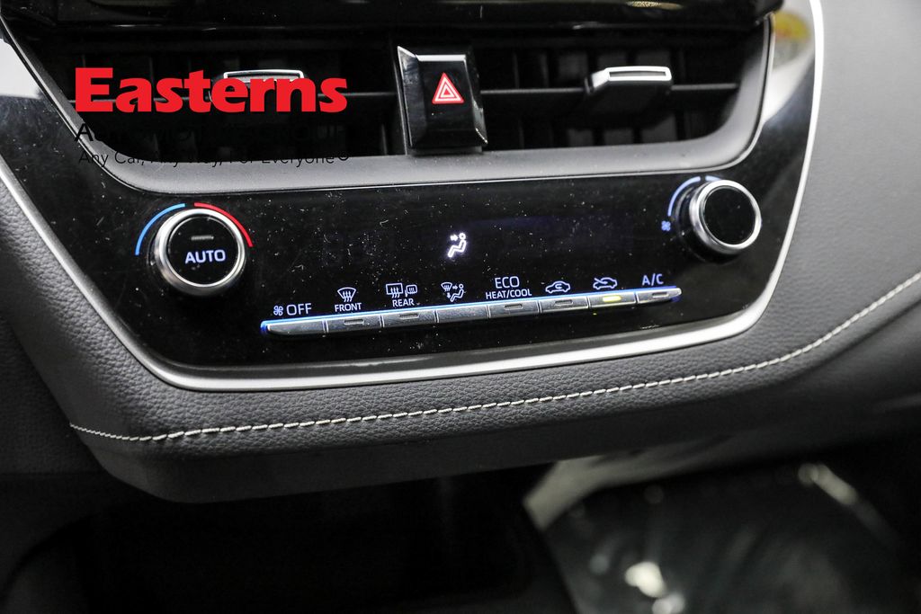 Vehicle image 49 of 61