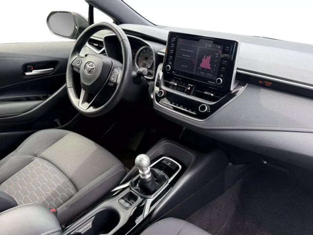 Vehicle image 18 of 26