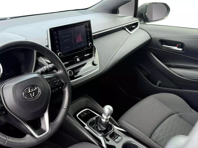 Vehicle image 16 of 26