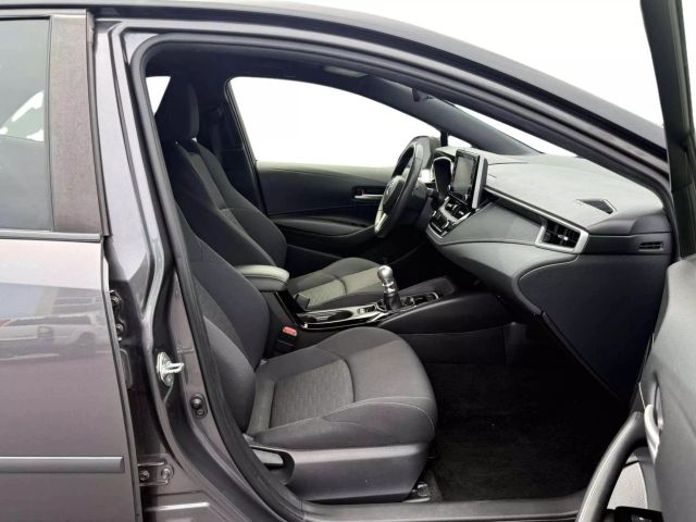 Vehicle image 12 of 26