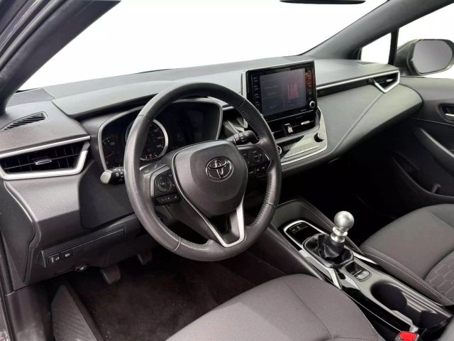 Vehicle image 9 of 26