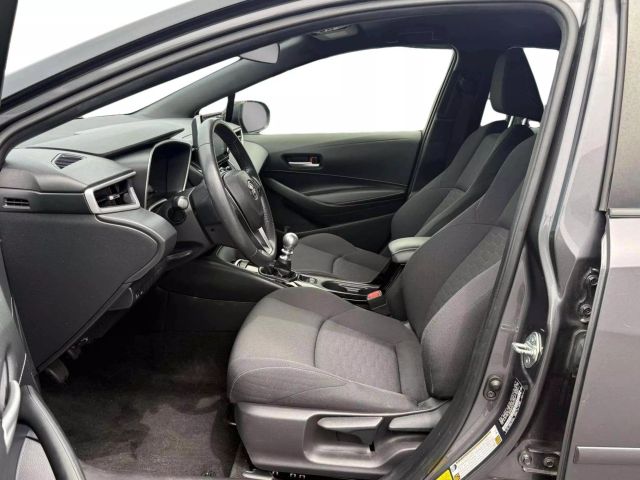 Vehicle image 11 of 26