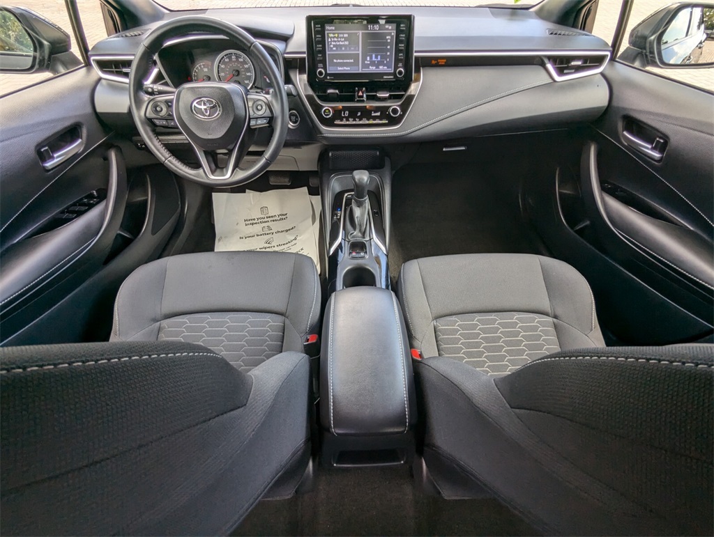 Vehicle image 11 of 34