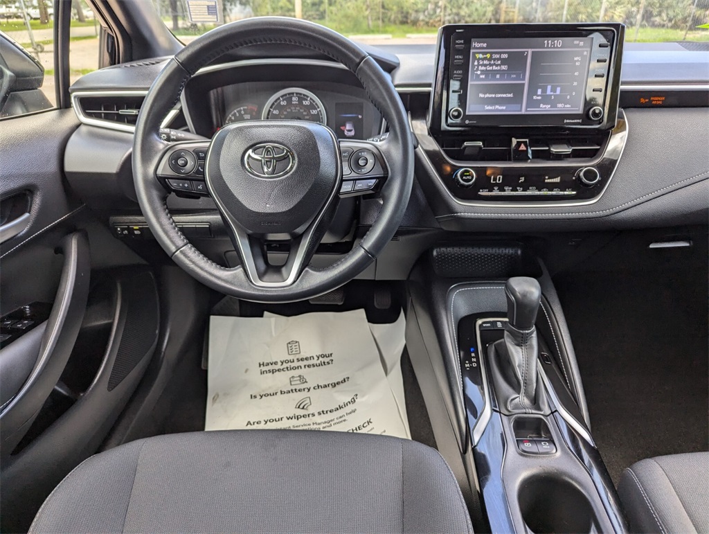 Vehicle image 10 of 34