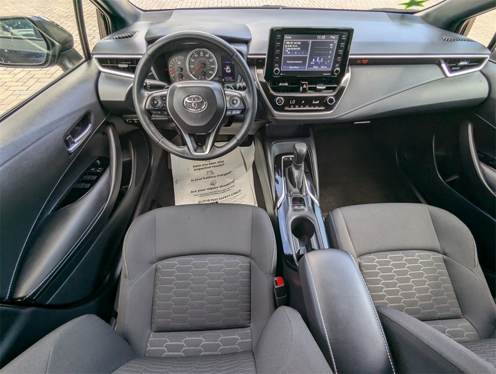 Vehicle image 9 of 34