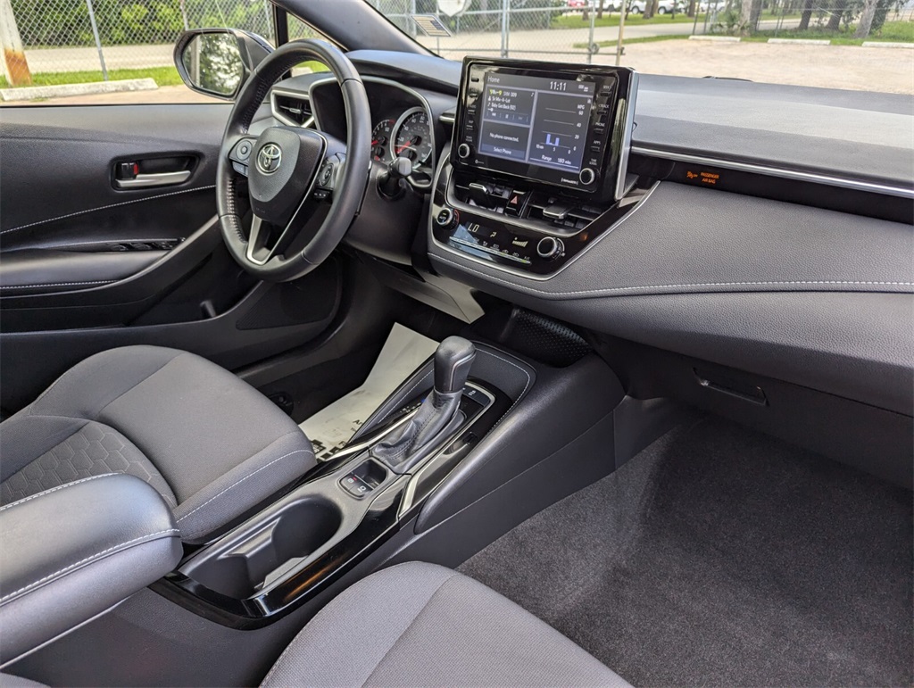Vehicle image 13 of 34